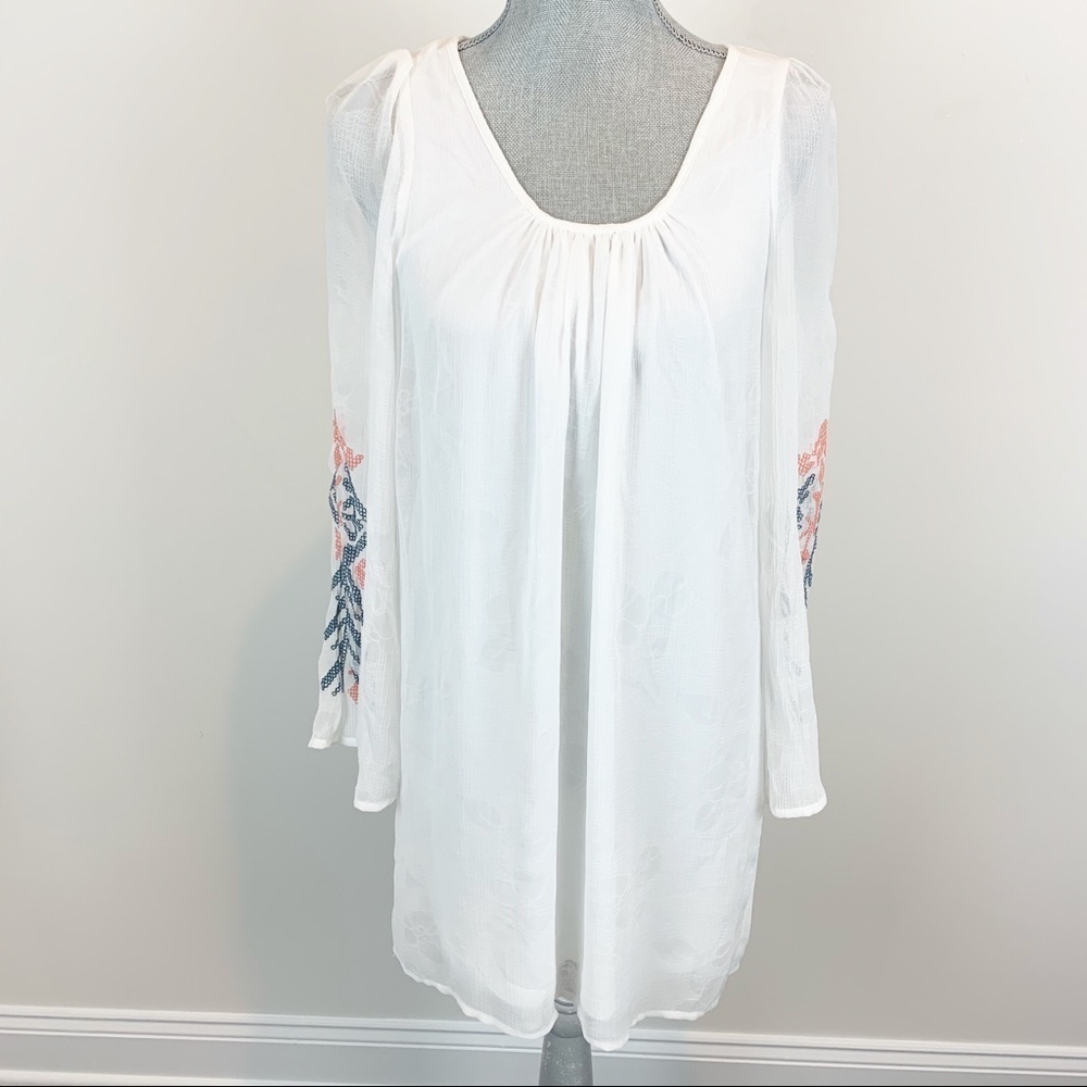 Umgee Dress - Picture 2 of 6